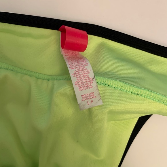 Victoria's Secret Itsy Swim Bottom Size Small - Picture 4 of 4